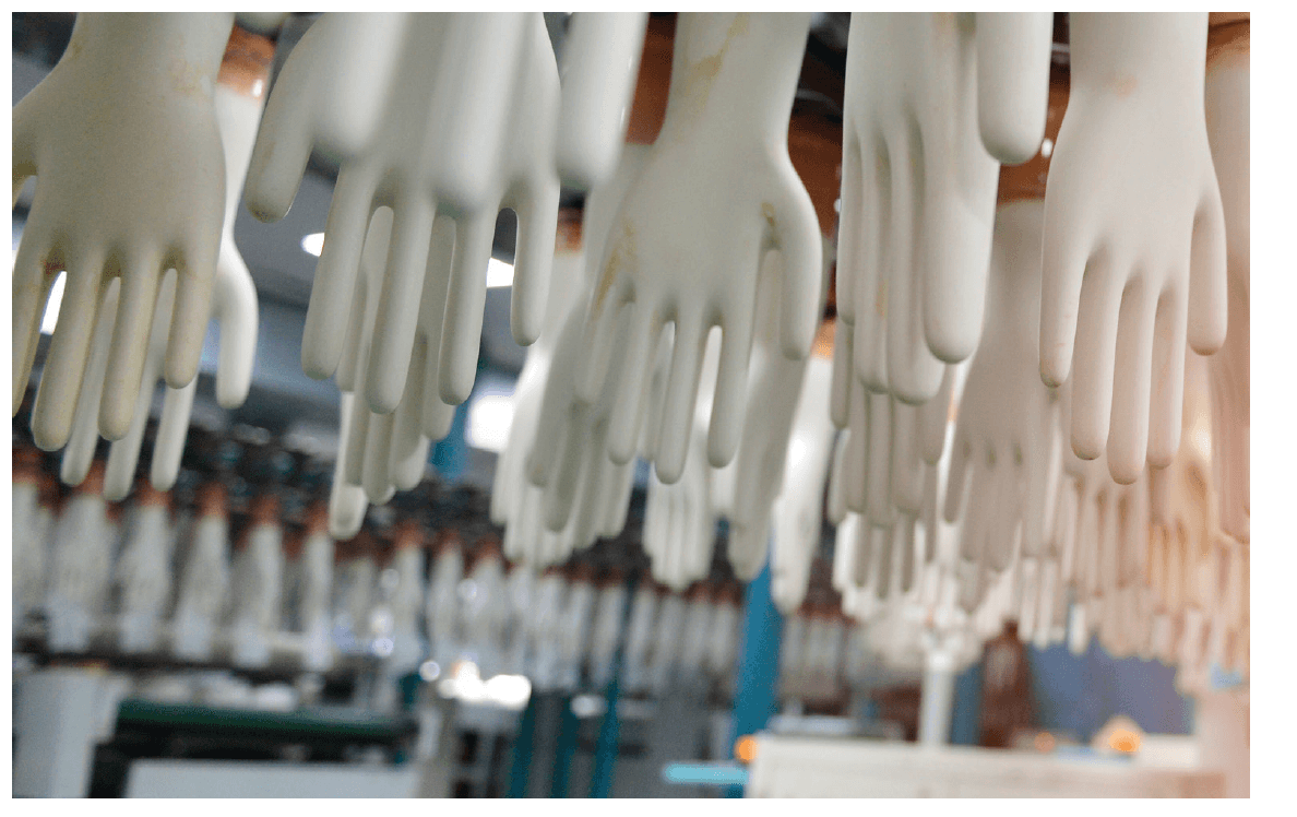 Microbial-Monitoring-RABS-Gloves-Unravelling-Implications-Directional-Use-la-vague-81